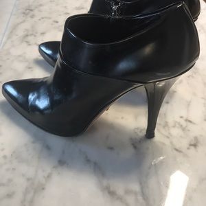 Prada boots size 36.5 final reduction